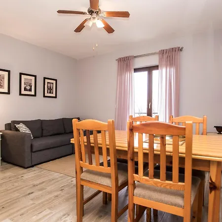 One-bedroom In Vii