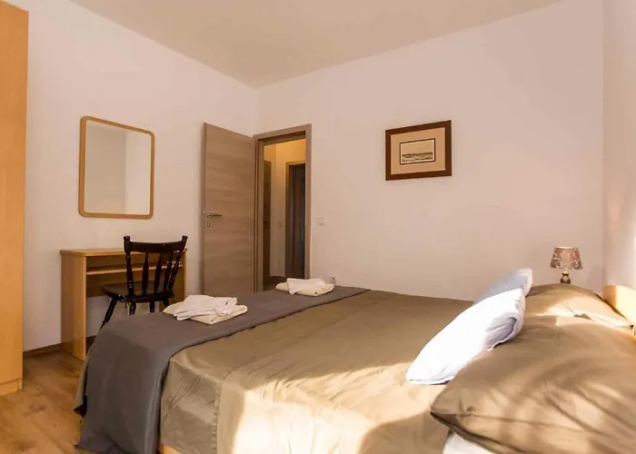 One-bedroom In Vii *